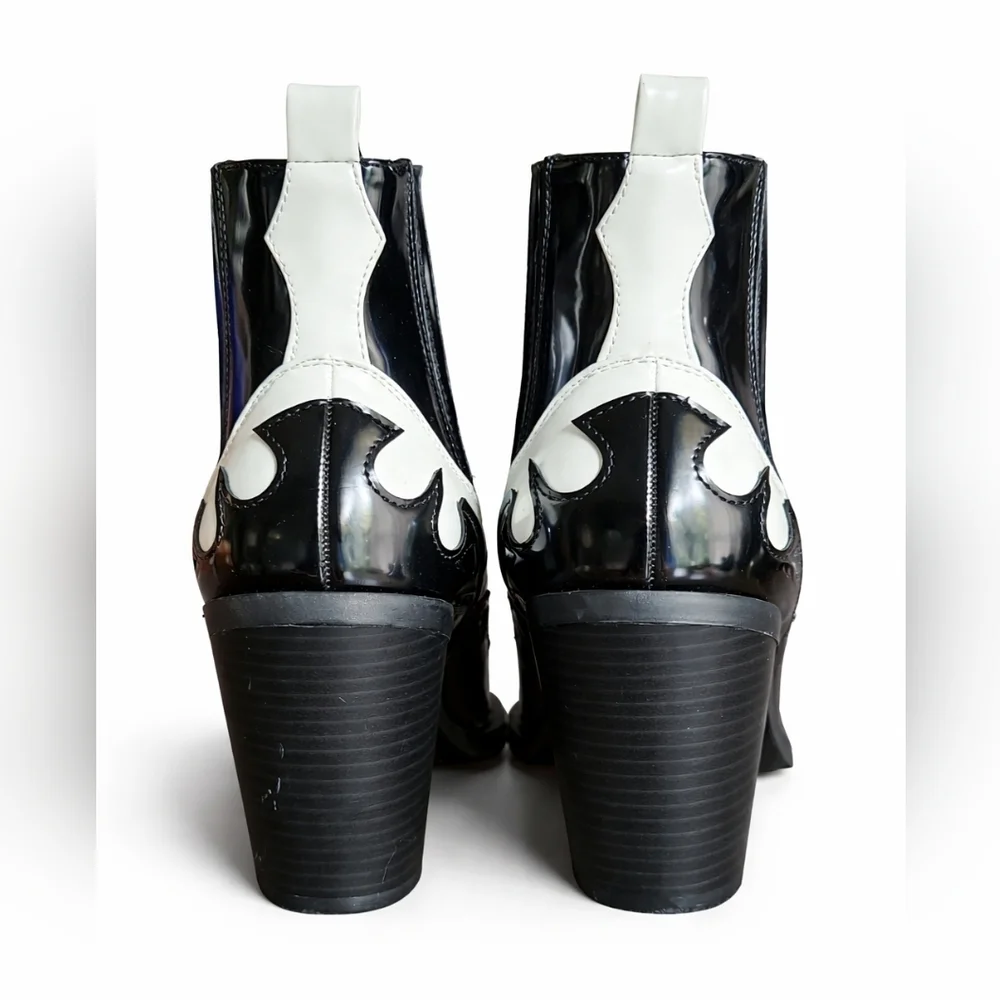 Black White Western Cowboy Boots Pointed Toe Statement Ankle Boot Size 7